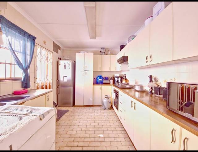 4 BEDROOM HOUSE FOR SALE IN PRESTONDALE